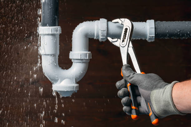 Professional Leak Detection technician working in Marshfield Hills, MA